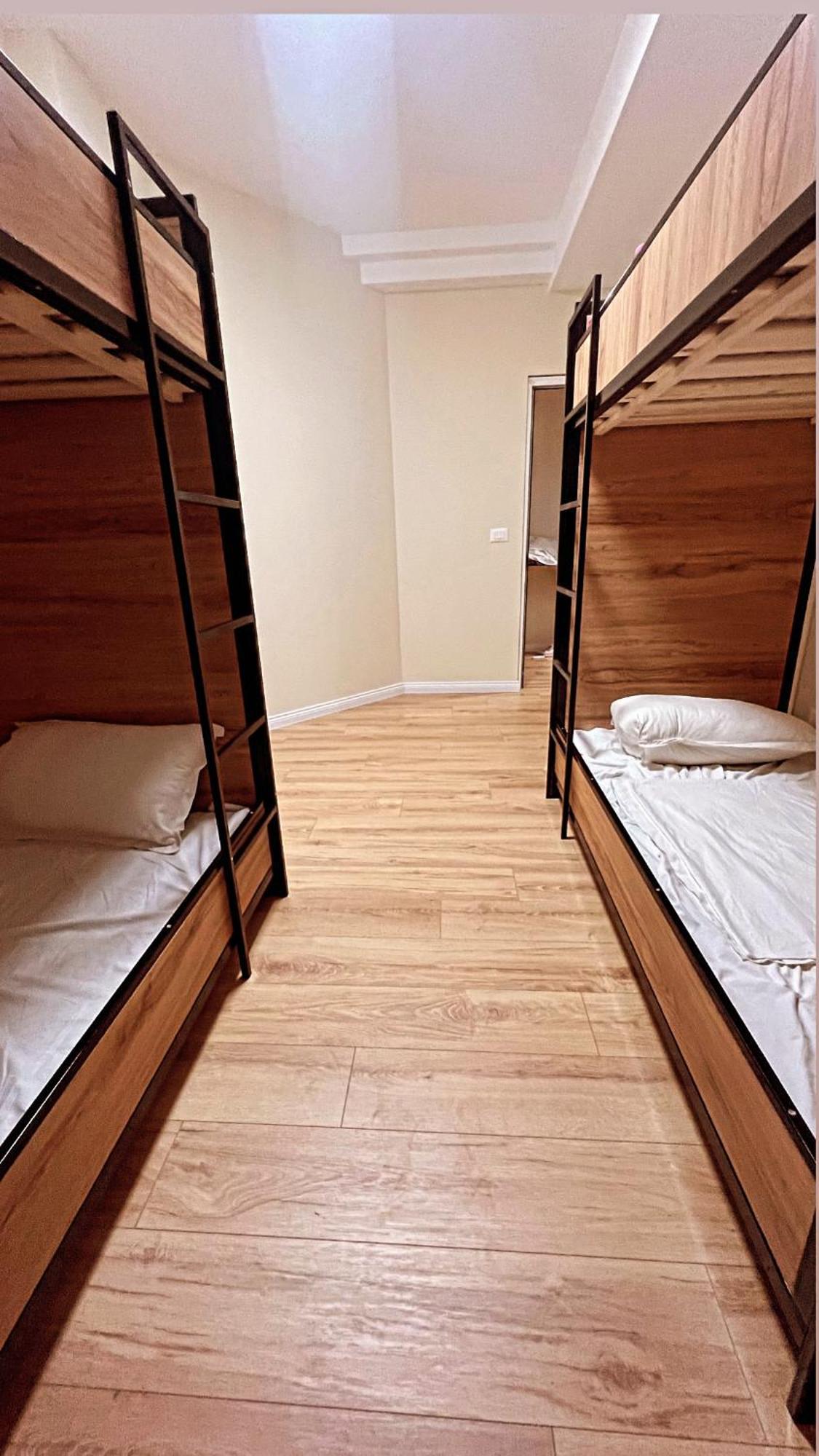 Hostel Chilli Тирана Экстерьер фото