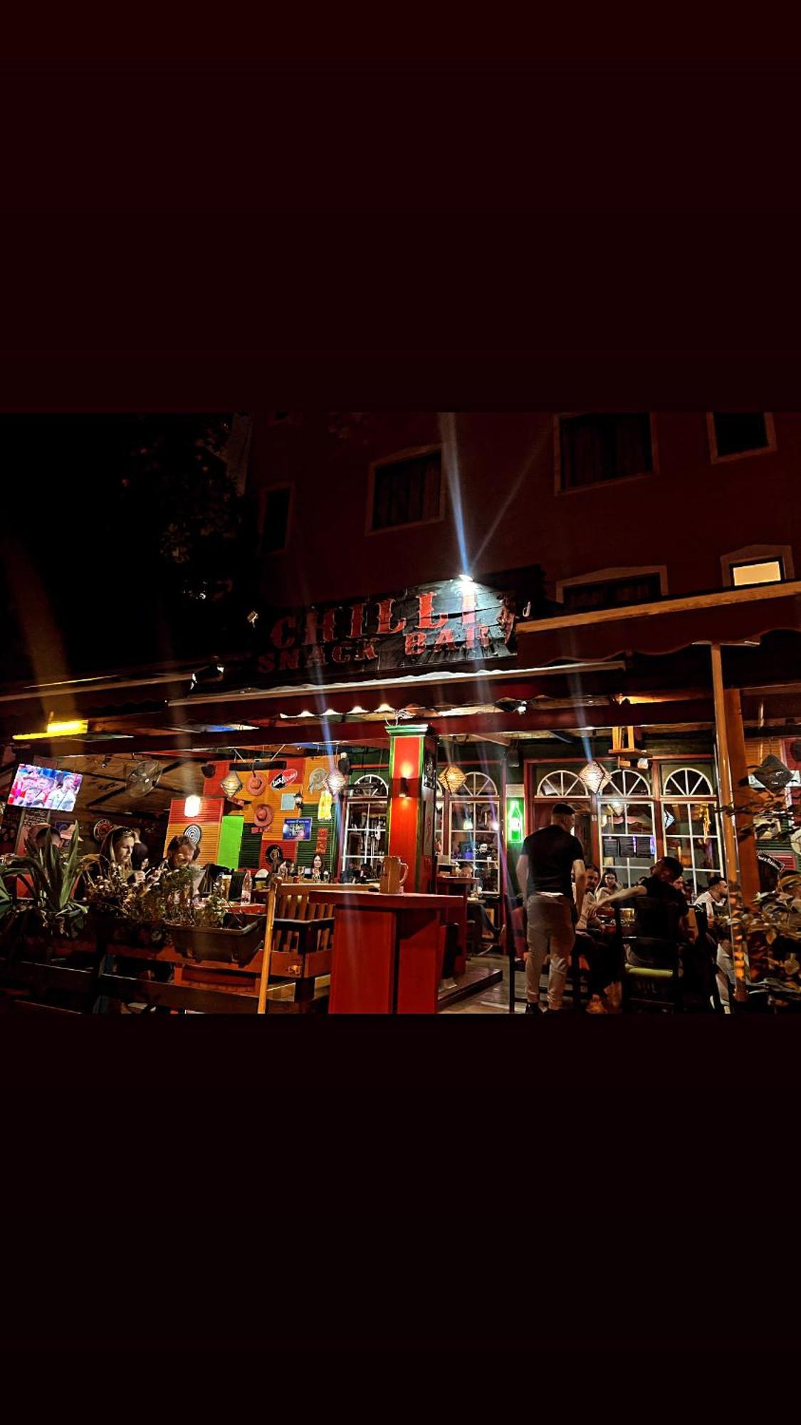 Hostel Chilli Тирана Экстерьер фото