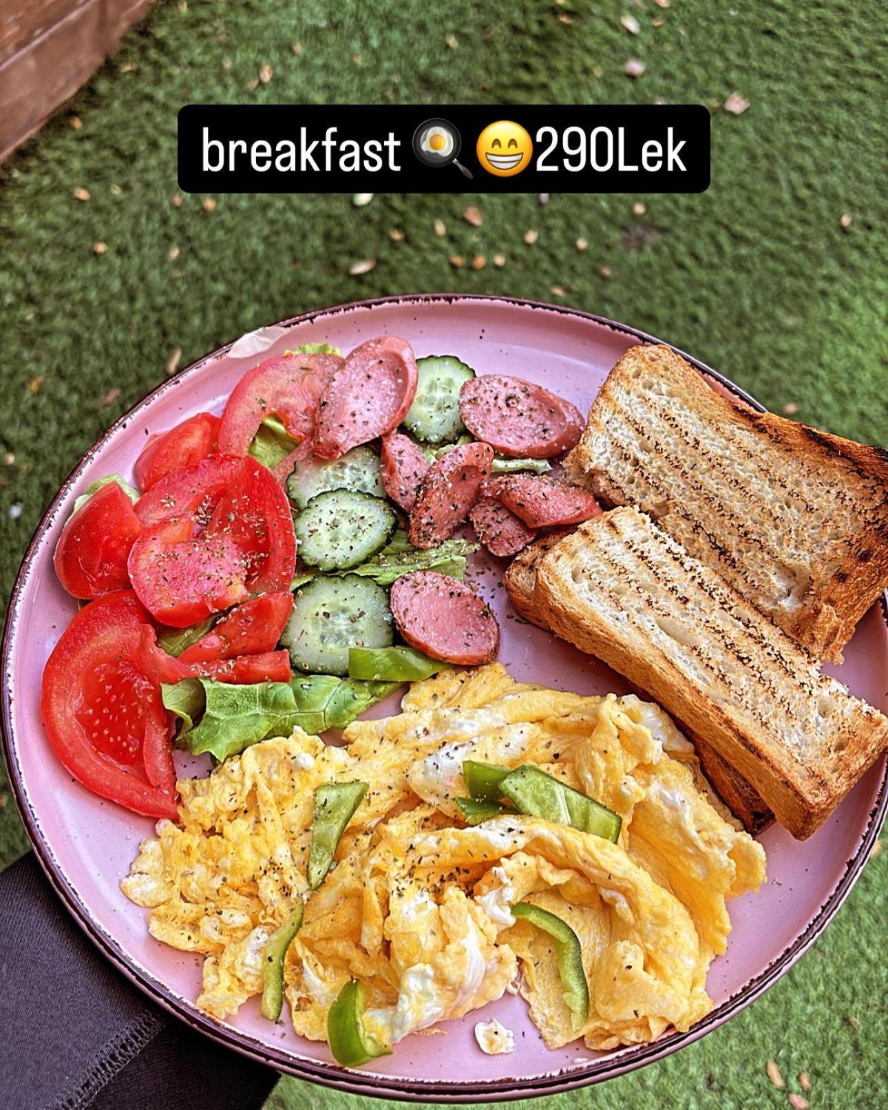 Hostel Chilli Тирана Экстерьер фото